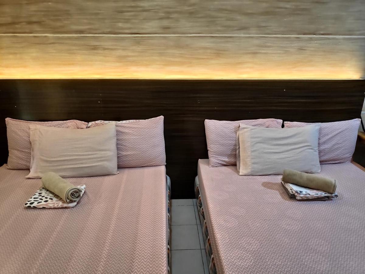 Apartment Tagaytay Staycation By Naya And Darla W Free Swimming Pool, Wifi & Netflix