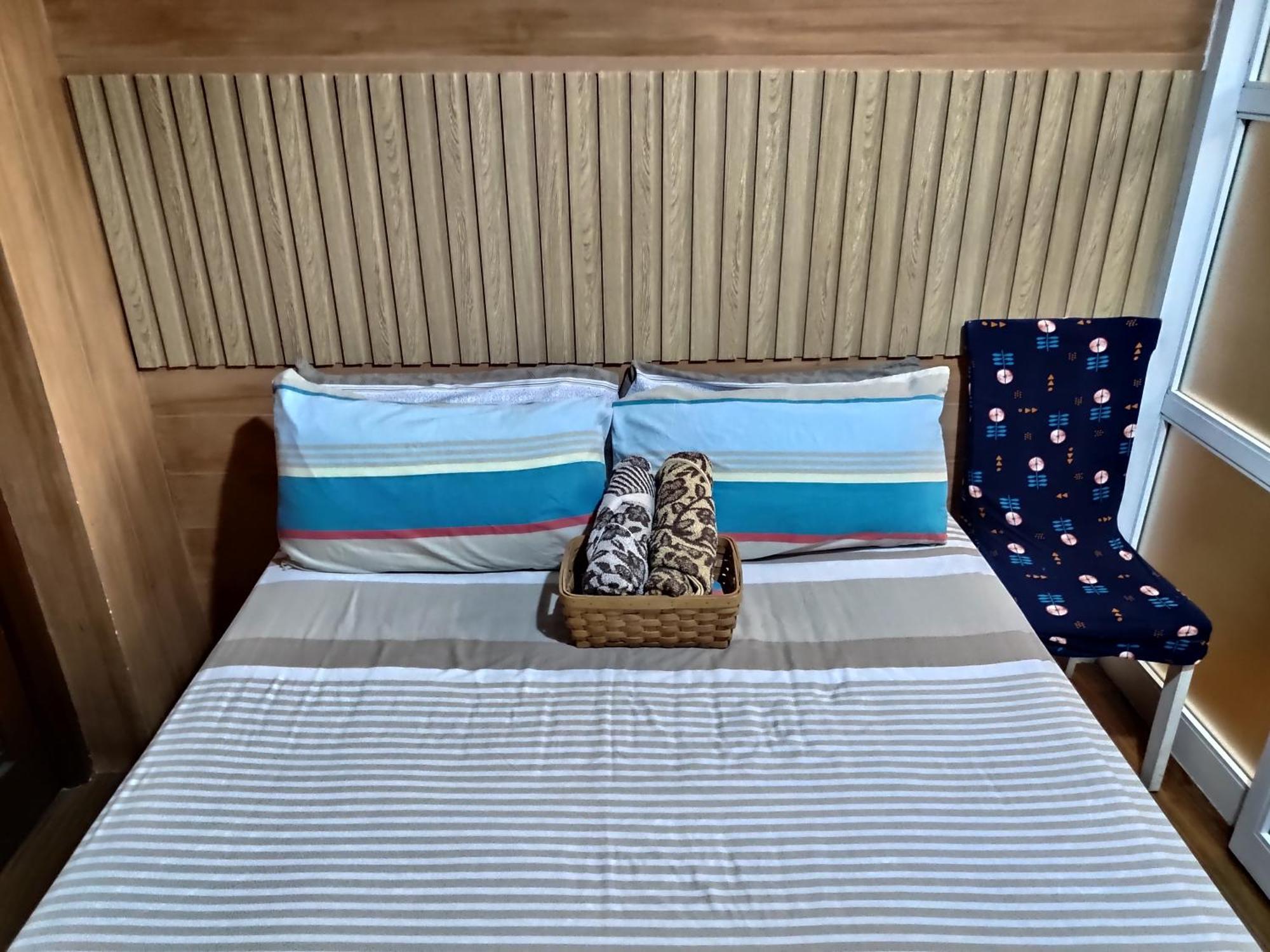 Tagaytay Staycation By Naya And Darla W Free Swimming Pool, Wifi & Netflix Tagaytay City